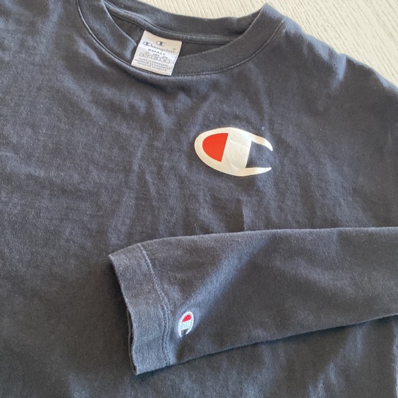 🌼 Champion - Long Sleeve Cropped Top 🌼 - Picture 4 of 6